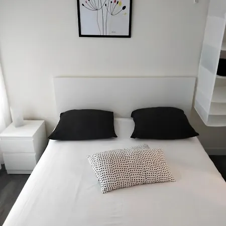 Le Rouget De Lisle Proche Gare Apartment Agen Exterior photo